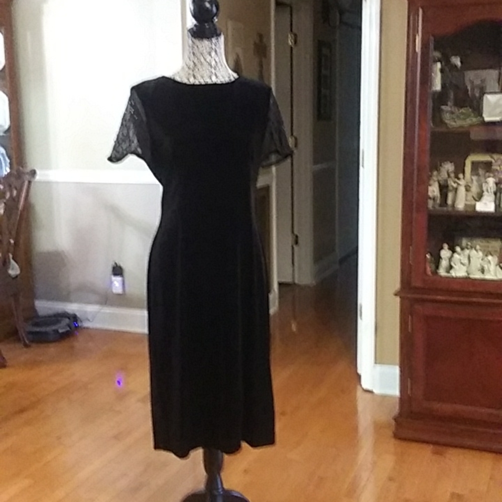 Beautiful Black Velvet evening dress